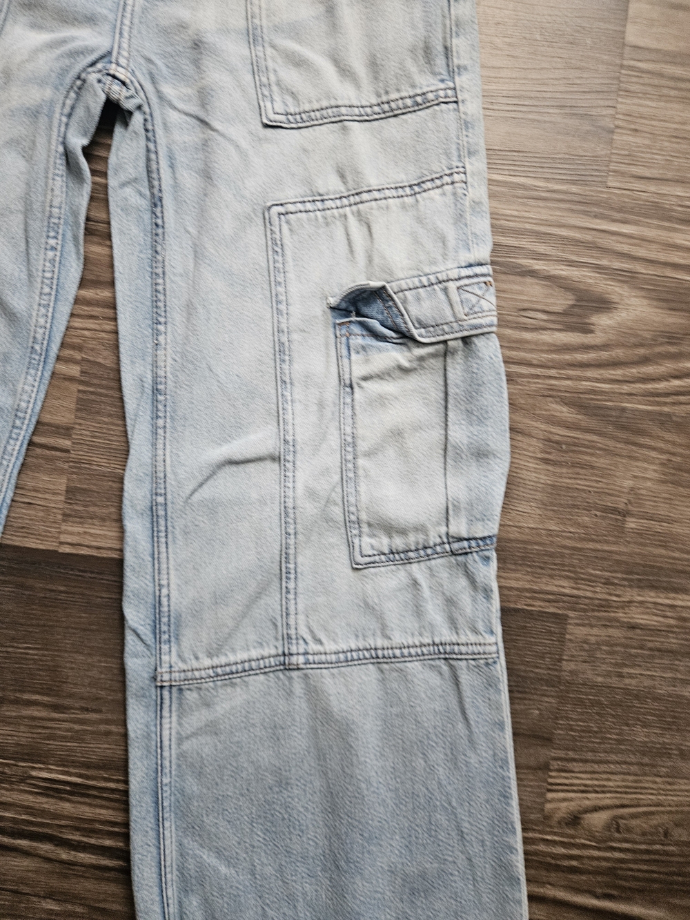 Arizona Light Blue Women's Cargo Jeans - Picture 3 of 8